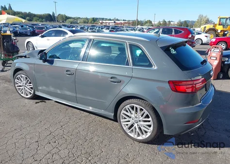 2018 Audi A3 E-Tron 1.4T Premium/1.4T Tech Premium из США, поврежденный, VIN WAUTPBFF1JA067683